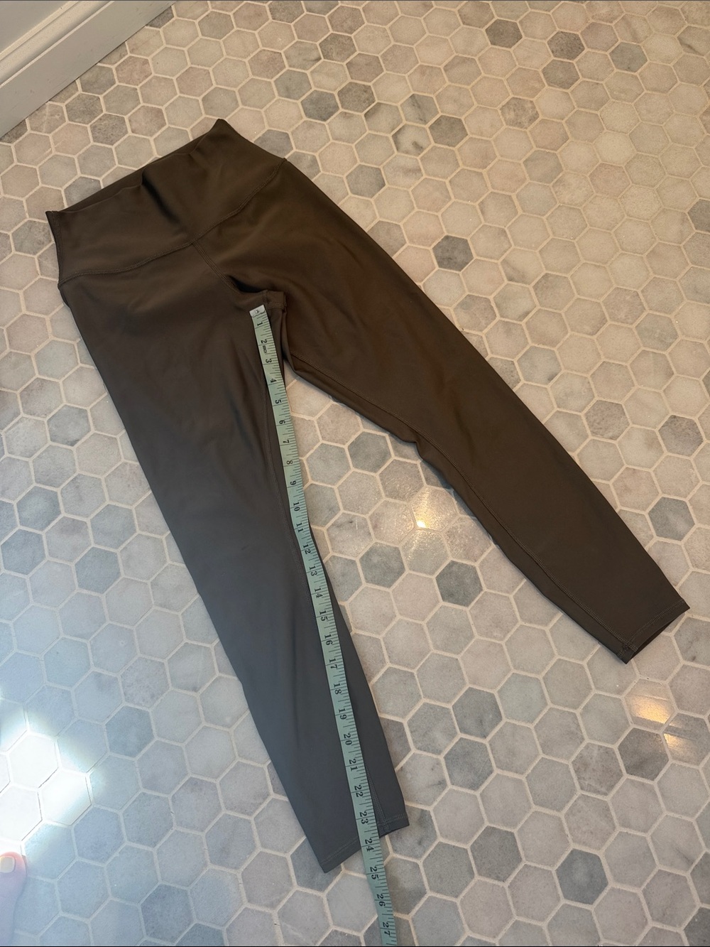 Alo airlift leggings size small olive green